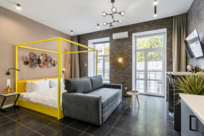 Kiev Loft Style Studios on 1 Malopidvalna